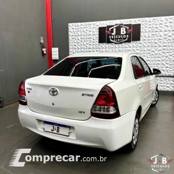 ETIOS 1.5 X Sedan 16V