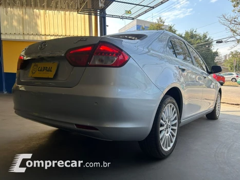 J5 Sedan 1.5 16V 4p Mec.