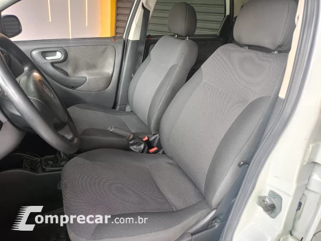 CORSA 1.4 MPFI Premium Sedan 8V