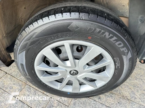 LOGAN 1.0 12V SCE Authentique