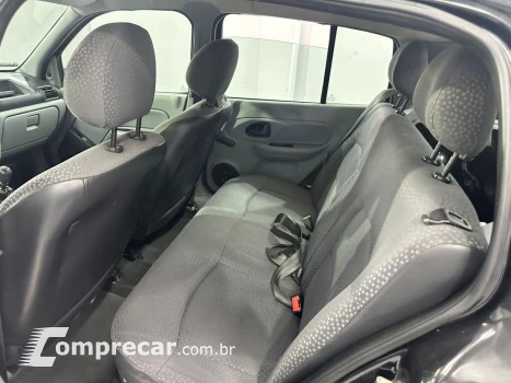 Renault Clio Hatch 1.0 16V 4P FLEX EXPRESSION 4 portas