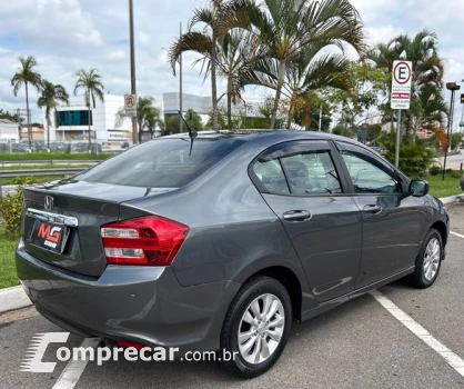 CITY 1.5 LX Sedan 16V