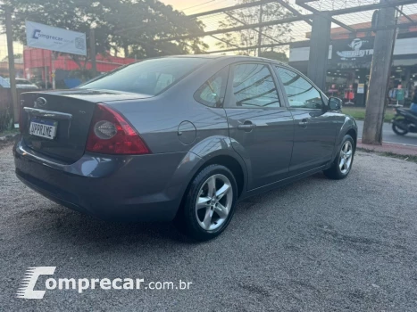 Focus Sedan 2.0 16V 4P S FLEX