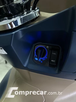 PCX 160 DLX ABS