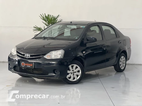 Toyota ETIOS 1.5 XS Sedan 16V 4 portas