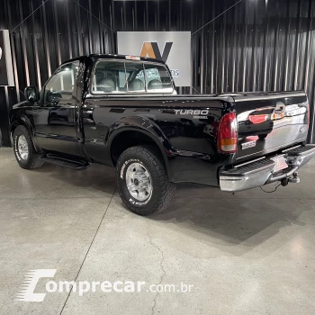 F-250 4.2 XLT 4X2 CS V6