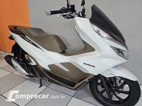 PCX 150 DLX