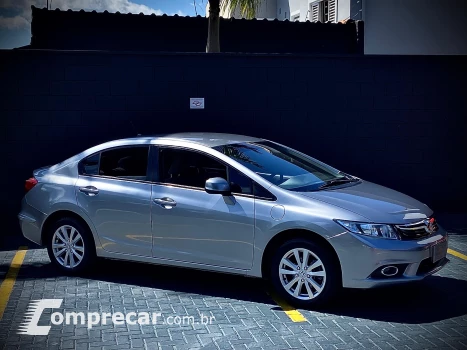 Honda CIVIC 1.8 LXS 16V 4 portas