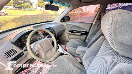 TUCSON 2.0 MPFI GLS Base 16V 143cv 2WD