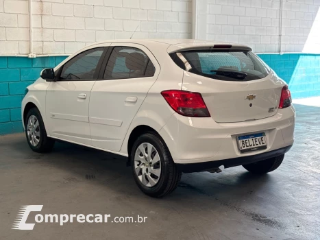 ONIX 1.4 MPFI LT 8V FLEX 4P AUTOMÁTICO
