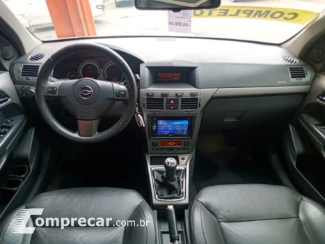 VECTRA HATCH - 2.0 MPFI GT-X HATCH 8V 4P MANUAL