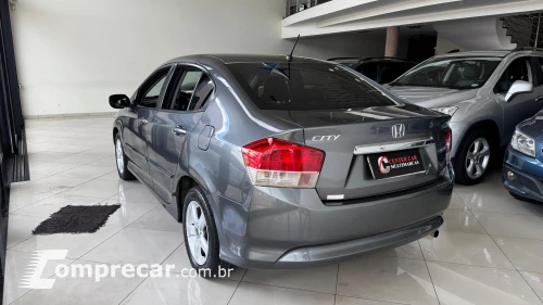 CITY 1.5 DX Sedan 16V