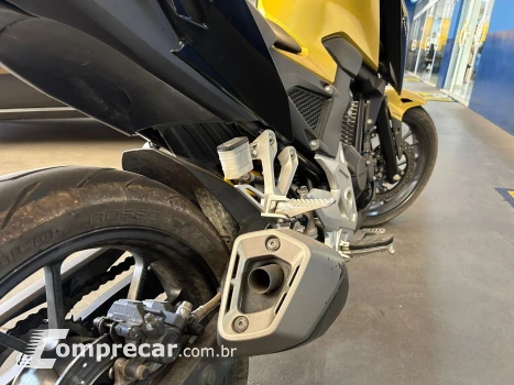 CB 300F Twister