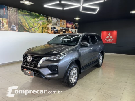 Toyota HILUX SW4 2.7 SRV 4X2 16V 4 portas
