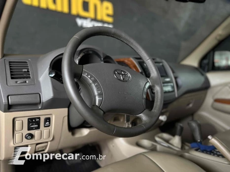 HILUX SW4 3.0 SRV 4X4 7 LUGARES 16V TURBO INTERCOOLER DIESEL