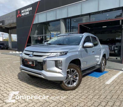 Mitsubishi L200 TRITON 2.4 16V Turbo Outdoor HPE CD 4X4 4 portas