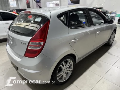 I30 - 2.0 MPFI GLS 16V 4P MANUAL