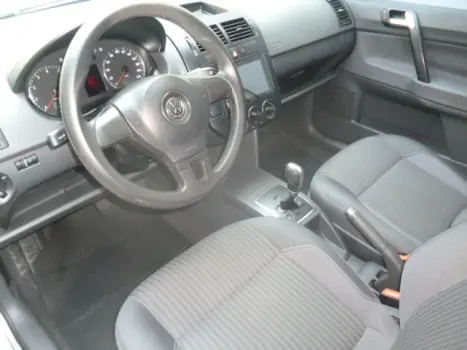 POLO SEDAN 1.6 i motion MI Comfortline 8V