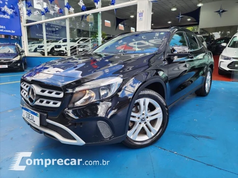 Mercedes-Benz GLA 200 1.6 CGI FLEX STYLE 7G-DCT 4 portas