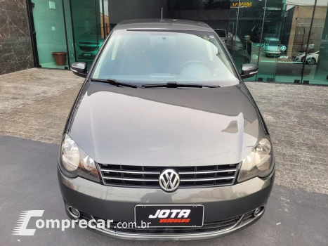 POLO SEDAN 1.6 MI Comfortline 8V