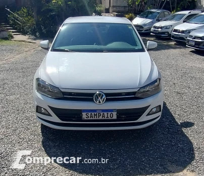 Volkswagen POLO 1.0 200 TSI Comfortline 4 portas