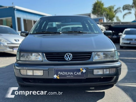 Volkswagen PASSAT 2.0 GL 8V GASOLINA 4P MANUAL 4 portas