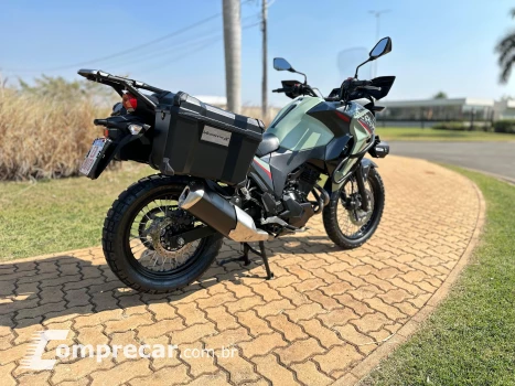 VERSYS X 300 TR