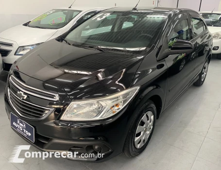 CHEVROLET ONIX 1.0 LT 4 portas