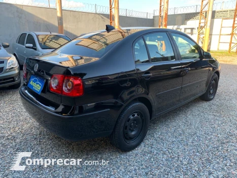 Polo Sedan 1.6 4P FLEX