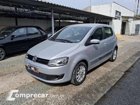 Volkswagen FOX 1.6 MI Rock IN RIO 8V 4 portas