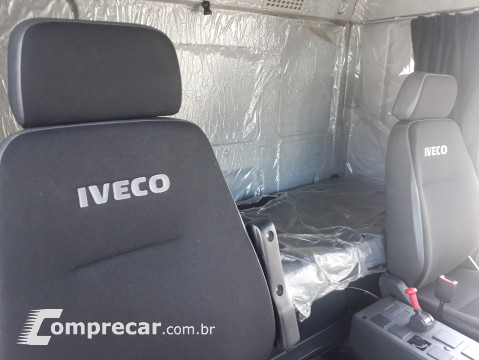 IVECO Iveco Tector 240e28 2 portas