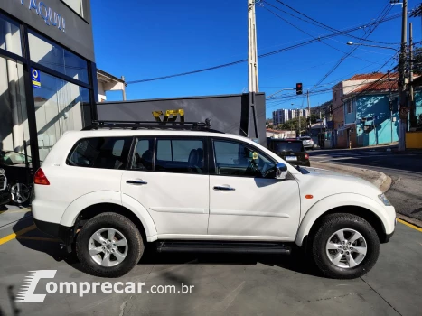 Pajero DAKAR/HPE 3.5 4x4 Flex 5p Aut.