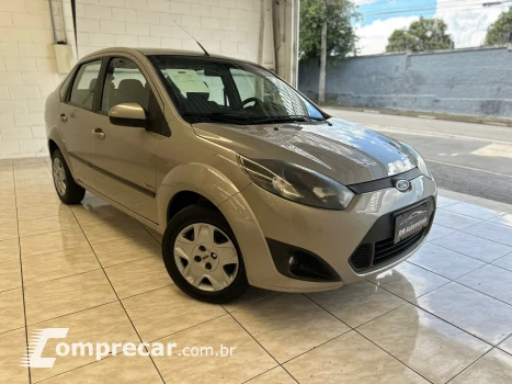 FIESTA 1.6 Rocam Sedan 8V