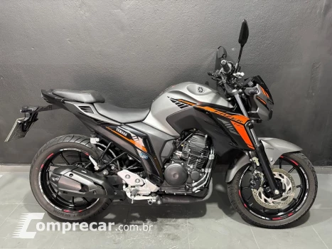 Yamaha FZ 25 FAZER 250 ABS CONNECTED