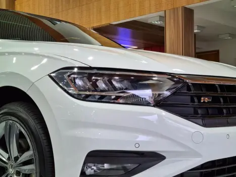 JETTA R LINE 250 TSI 1.4 FLEX 16V AUT
