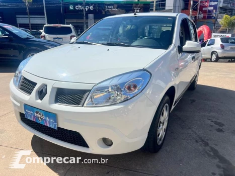 Renault SANDERO EXP1016V 4 portas