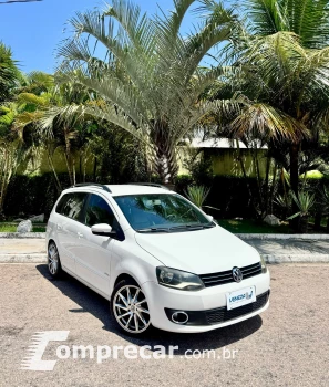 Volkswagen SPACEFOX 1.6 MI Trend 8V 4 portas