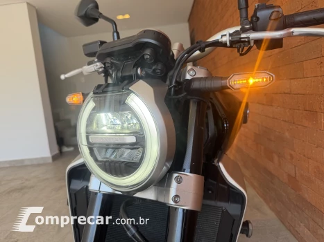 CB 1000r