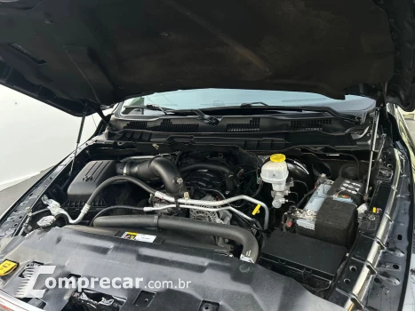 Classic 5.7 V8 Gasolina Laramie Cd 4X4 Automático