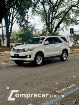 HILUX SW4 2.7 SR 7 Lugares 4X2 16V