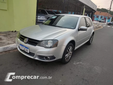 Volkswagen GOLF 2.0 MI Sportline 8V 4 portas