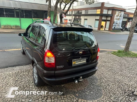 Zafira Elite 2.0 MPFI FlexPower 8V  Aut
