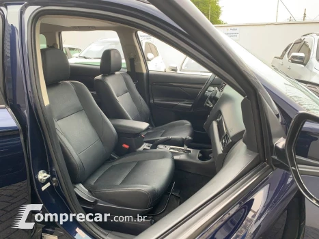 OUTLANDER 2.0 16V 160cv Aut.