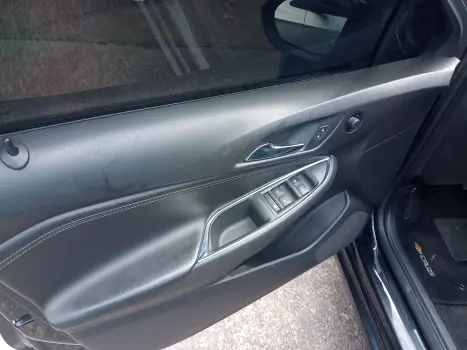 CRUZE 1.4 LT