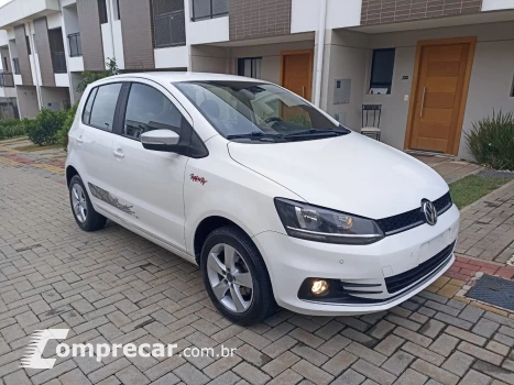 Volkswagen FOX 1.6 MI Rock IN RIO 8V 4 portas