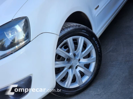 FOX 1.6 MI 8V
