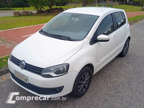 Volkswagen FOX 1.6 MI 8V 4 portas