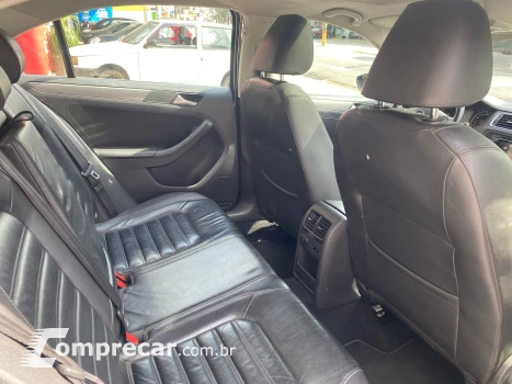 JETTA 2.0 TSI Highline 211cv