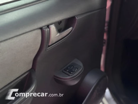CELTA 1.0 MPFI LT 8V
