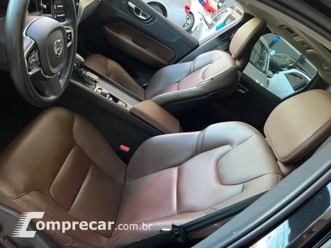 XC60 2.0 T5 Momentum AWD Geartronic